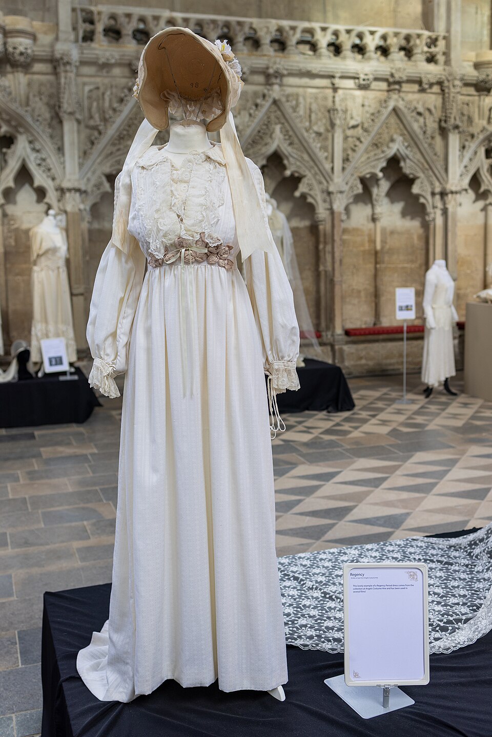 Gelinlik Ve Gelin Takilari