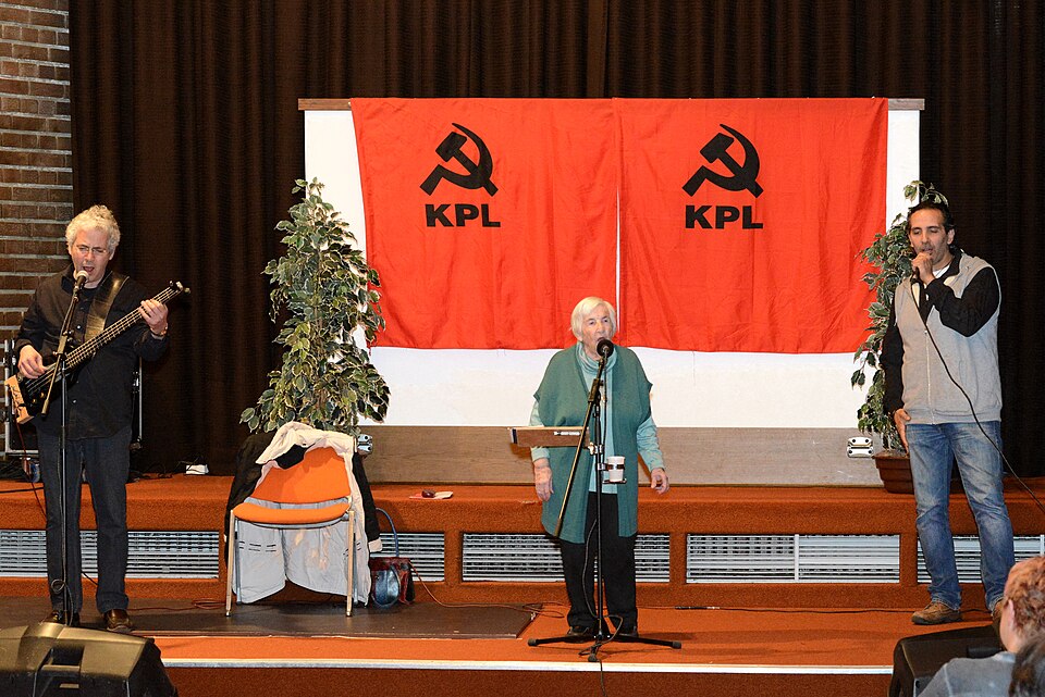 Sarki Sozleri Lyrics